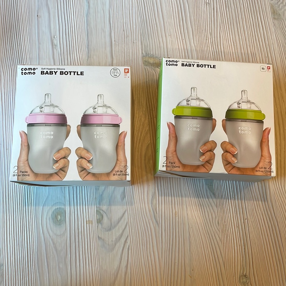 4 Brand New Comotomo baby bottles (8 oz)